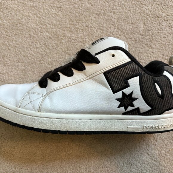 DC Court Graffik Skate Shoes Men's Size 10.5 White Black 300927 - Picture 7 of 10